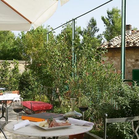 Locanda La Pieve Semproniano Exteriér fotografie