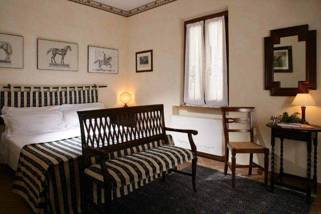 Locanda La Pieve Semproniano Pokoj fotografie
